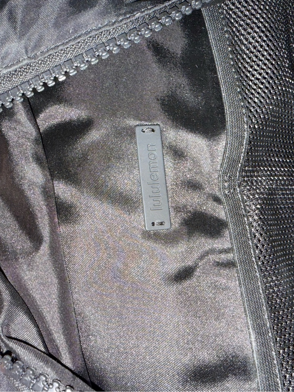 Lululemon Clean Lines Backpack - Picture 4 of 6